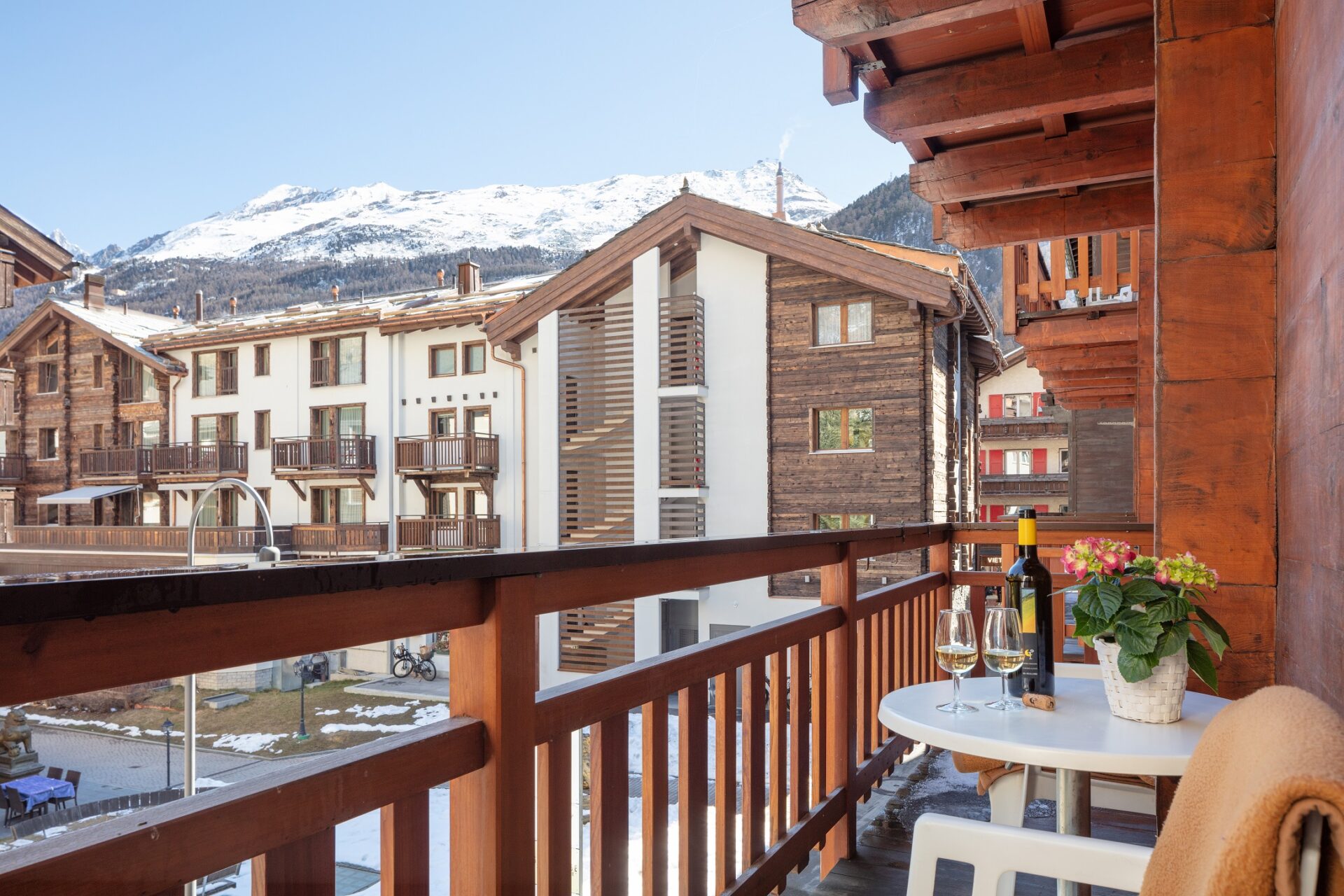 Hotel Continental - Double Room Balcony- Zermatt